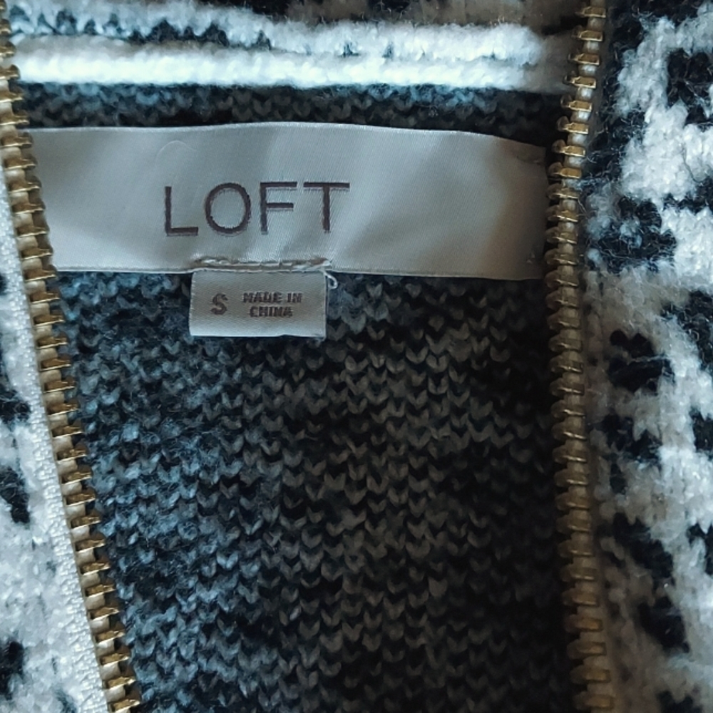 Loft Sweater - Picture 4 of 4
